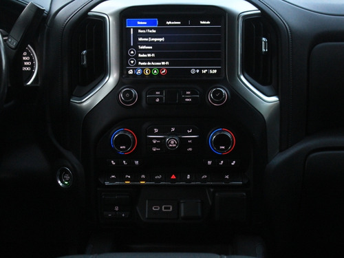 Chevrolet Silverado 5.3 CC LTZ AT 4X4
