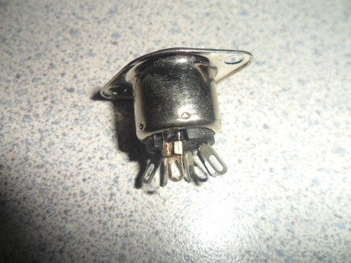 Conector Din P/ Chasis 5 Pines Hembra 180° Paquete De 20 (Usado)