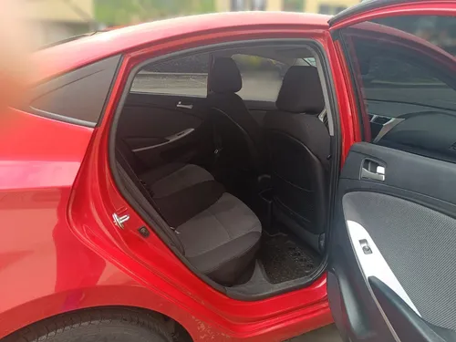 Hyundai Accent 1.6l 4 p