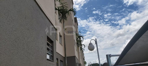 Venda De Apartamentos / Padrão Na Cidade De São Carlos 23549