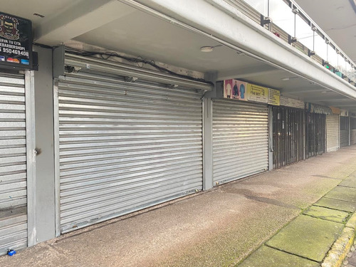 Dos Locales Comerciales En Arriendo En Carrusel, Temuco