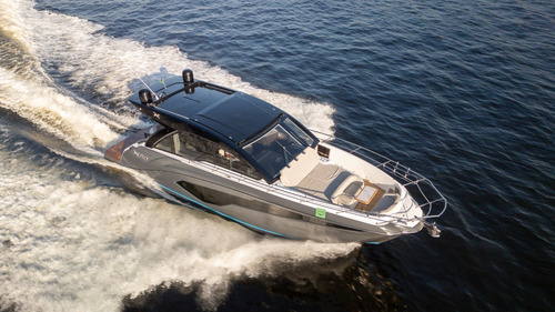 Lancha Nx 50 Invictus Design, Navegabilidade, 24 Pessoas