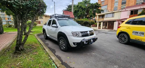 Renault Duster Oroch 2.0 Intens 4X4