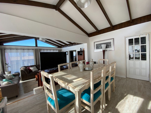 Casa En Venta 3 Dorm, 2 Baños + Servicios. La Herradura.