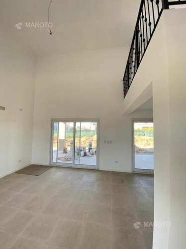 Imagen 10 de 30 de Casa Venta Canton Puerto - Maroto Propiedades