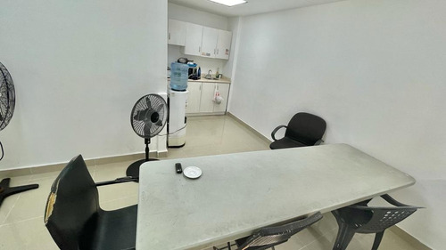 Local Comercial En Alquiler En Ensanche Quisqueya