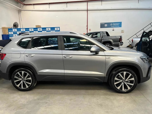 Imagen 17 de 25 de Nueva Volkswagen Taos Highline 250tsi 150cv 2023 Autotag 0km