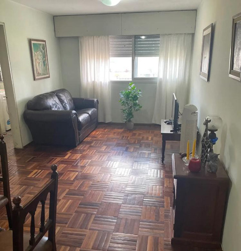 Venta Apartamento 2 Dormitorios Avenida Italia Y Luis A. De Herrera