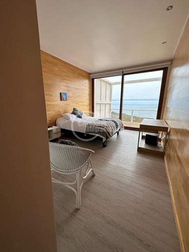 Parcela De 5.118 M2 Con Casa Nueva En Ocho Quebradas