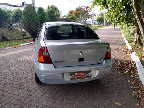 Renault Clio Sedan 1.0 16v Rt 4p 2001
