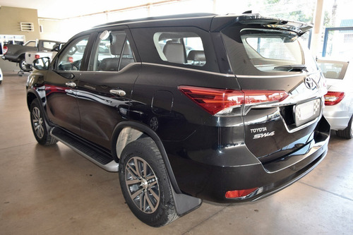 Imagem 10 de 10 de Toyota Hilux Sw4 Srx 4x4 Diesel Automática