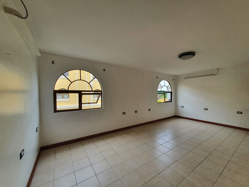 Imagen 5 de 22 de Casa 3 Pisos