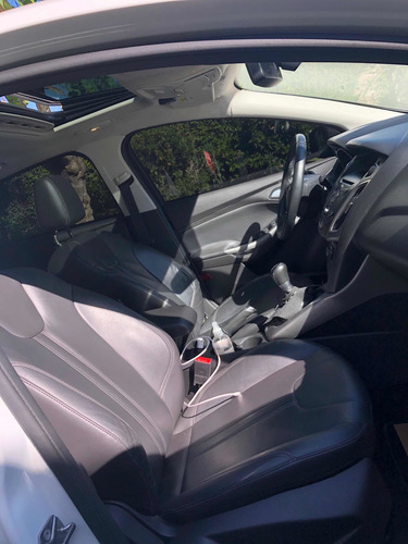 Ford Focus Iii 2.0 Sedan Se Plus Mt 2014