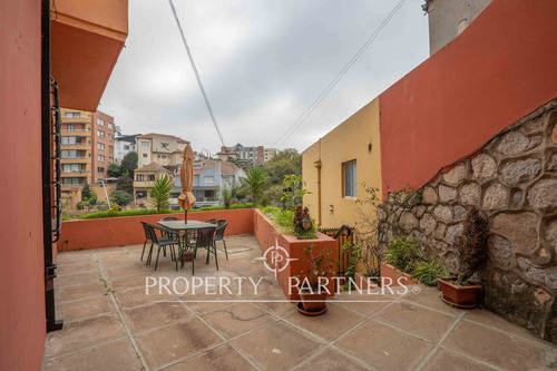 Casona Ubicada En Centro De Viña Del Mar