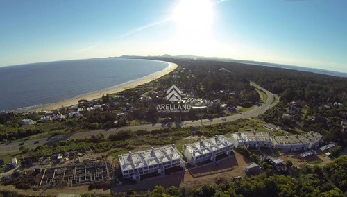 Terreno En Venta En Punta Ballena Con Vista Panorámica Al Mar.