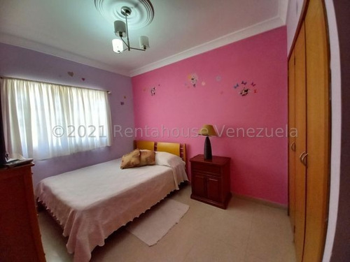 Imagen 9 de 13 de Townhouse En Venta Trigal Norte 22-12136 Yudermy M. 0414-4115155