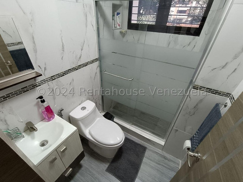 Juan Carlos González. Renta House Carabobo Vende Hermoso Apto. Res. Martinica 2 Urb. Valles De Camoruco Valencia Mls #25-3445 Rah/jcg.