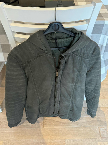 Campera Con Capucha Tascani Talle L Verde Musgo