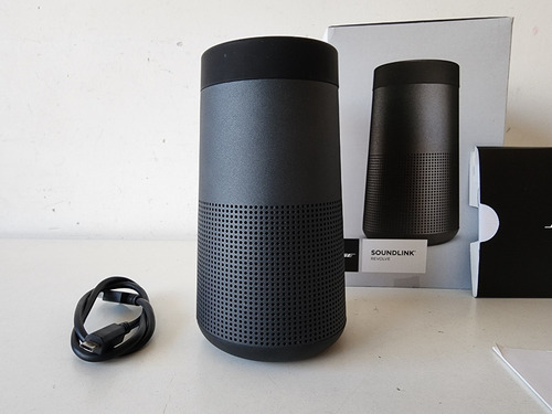 Imagen 3 de 7 de Parlante Bose Soundlink Revolve Bluetooth + Caja Y Cable