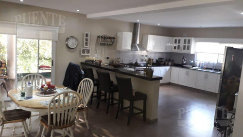 Casa - Malibu - Country - Barrio Nautico - Canning - San Vicente