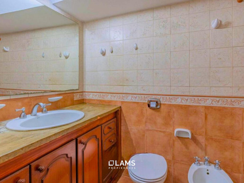 Alquiler Comercial/porfesional - Casa 4 Ambientes - Zona Guemes