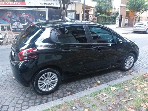 Peugeot 208 1.6 Allure Tiptronic