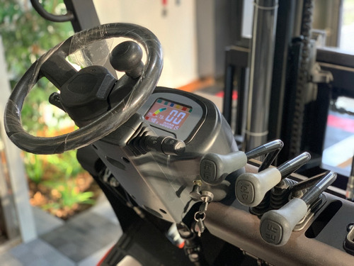 Autoelevador Eléctrico 1.5 Toneladas Desplazador Apilador