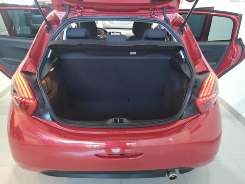 Imagen 20 de 25 de Peugeot 208 2016 1.6 Allure Nav Tiptronic