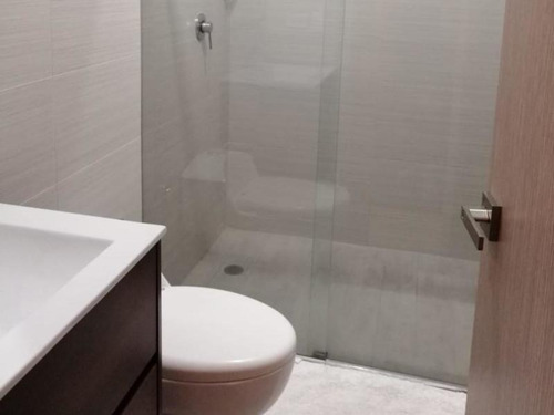 Imagen 8 de 14 de Venta De Apartamento En Ph Costamare Costa Sur 21-3971