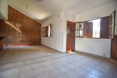 Imagen 3 de 22 de Se Vende Excelente Casa En Santo Tomé!