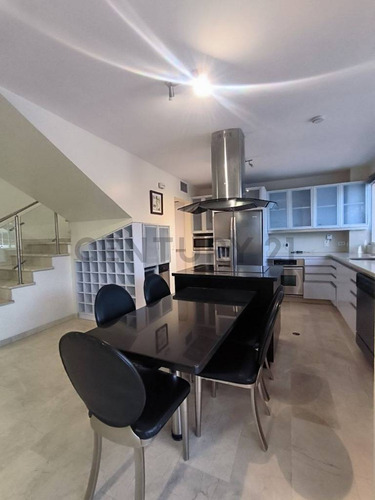 En Alquiler Tonwhouse En El Conjunto Residencial Esturion Lecheria