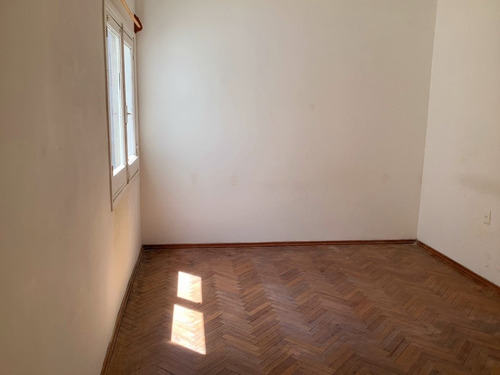 Imagen 12 de 24 de Prado!! Apartamento De 2 Dorm. Luminoso En Cisplatina Y J. C. Blanco.. Gastos Bajos