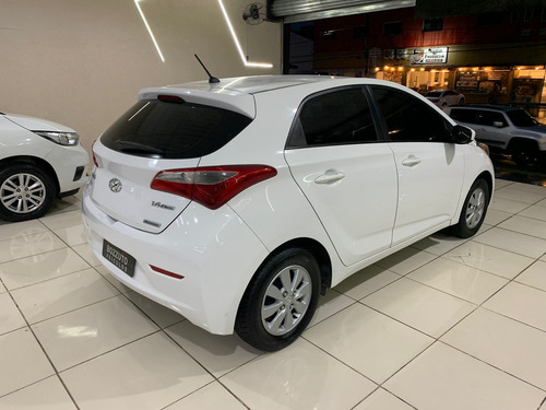 Hyundai HB20 C.Style/C.Plus 1.6 Flex 16V Aut.