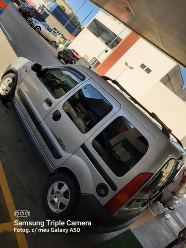 Imagem 2 de 11 de Renault Kangoo 2010 1.6 16v Sportway 7l Hi-flex 5p
