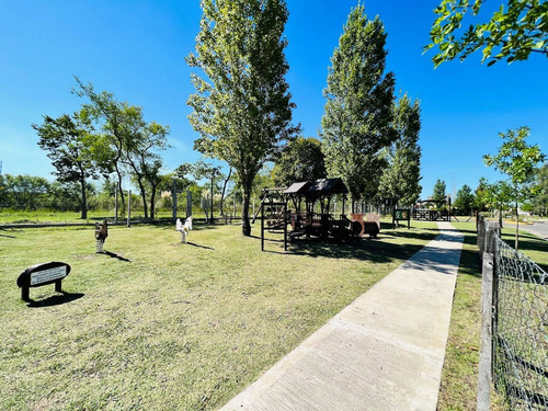 Imagen 10 de 12 de Lote De Gran Metraje 555m2 En Barrio San Eduardo, Pilar Del Este! Reservalo!