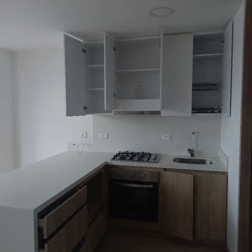 Arriendo Aptaestudio Ed Venetto Cel. 3134419337