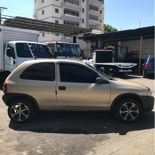 Imagen 3 de 8 de Chevrolet Corsa Sincronico