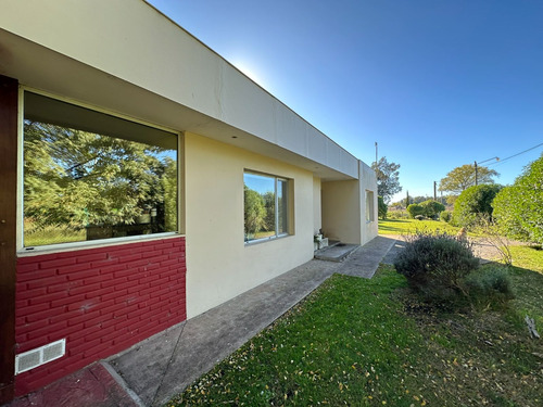 Venta Casa 3 Dormitorios Barrio La Armonía Con Cochera