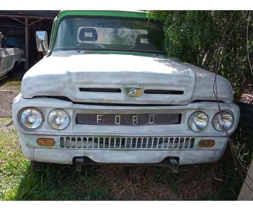 Ford F-100 4.5 L 2p