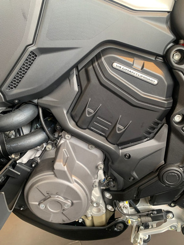 Multistrada V4 Grand Tour