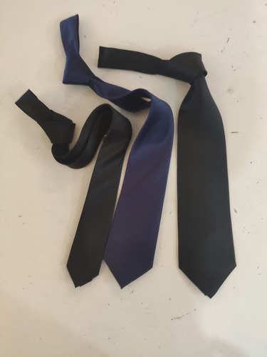 Corbatas Unicolor De Primera Calidad Uomo Venetto 4 Unidades