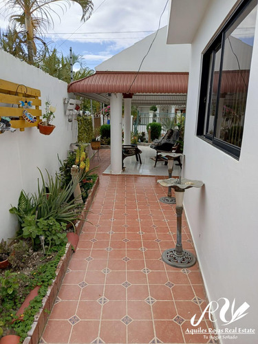 Hermosa Casa De Cerro Alto