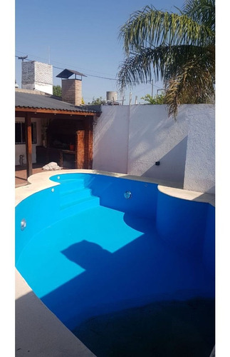 Imagen 12 de 22 de Casa-2 Dorm. Piscina Quincho Cochera 2 Autos Muebles 1º, B°empalme - Salgari 1767 E/ Junin Y Corrientes
