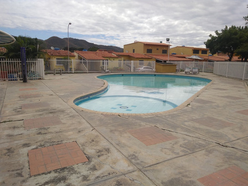 Imagen 1 de 11 de Venta Casa En Urb. Laguna Club San Diego Edo. Carabobo