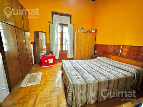 Casa 5 Ambientes Con Cochera - 149m2 - Las Flores, Buenos Aires