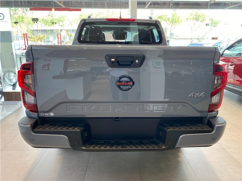 Nissan Frontier 2.3 16V TURBO DIESEL PRO4X CD 4X4 AUTOMÁTICO