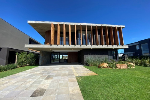 Imagem 25 de 30 de Casa À Venda Em Xangri-lá - Ca01551 - 70442763
