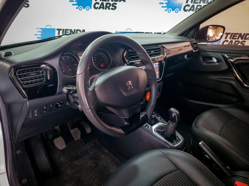 Peugeot 301 1.6 Allure