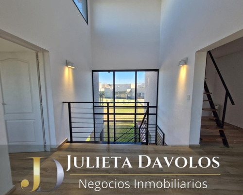 Casa En Venta El Canton Barrio Puerto