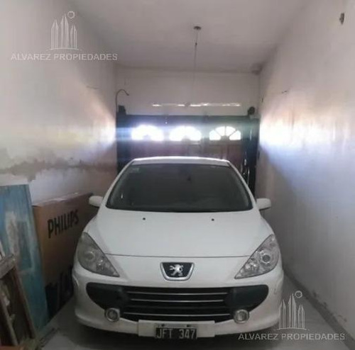 Imagen 2 de 18 de Casa Venta Ituzaingo Zona Oeste